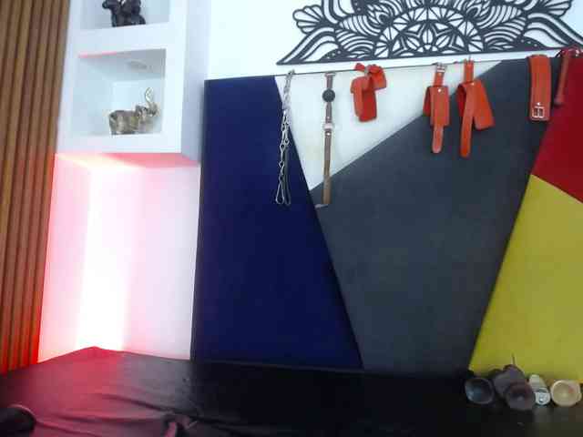 KristalZafiro webcam
