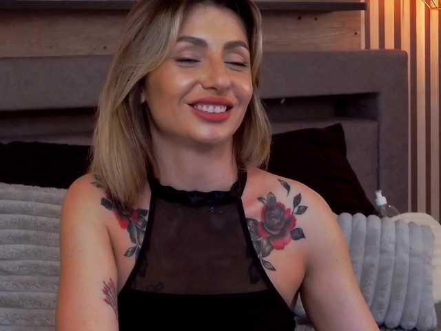 SaraBellas live cam on BongaCams