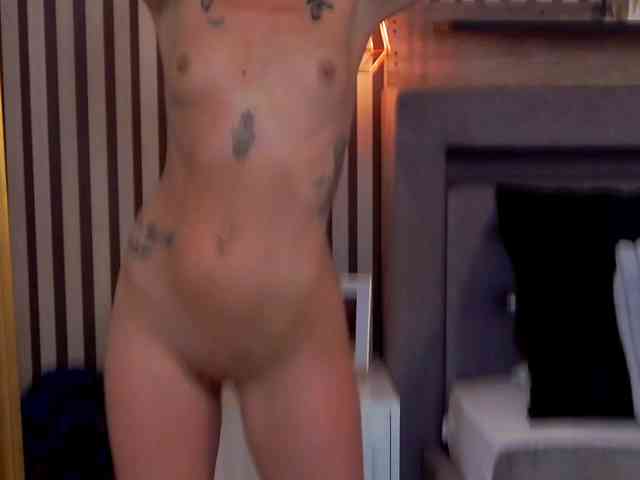SaraBellas webcam