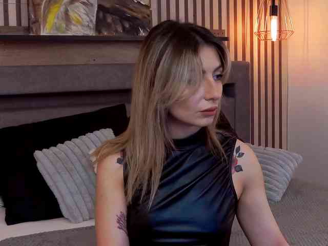 SaraBellas webcam