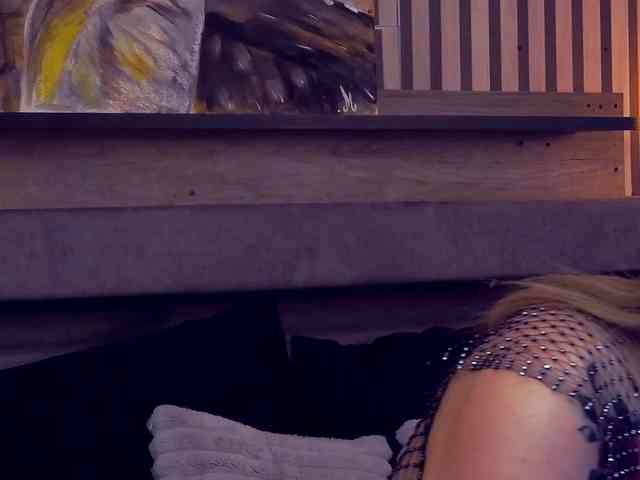 SaraBellas webcam