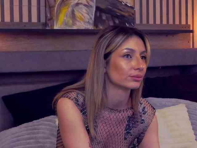 SaraBellas webcam
