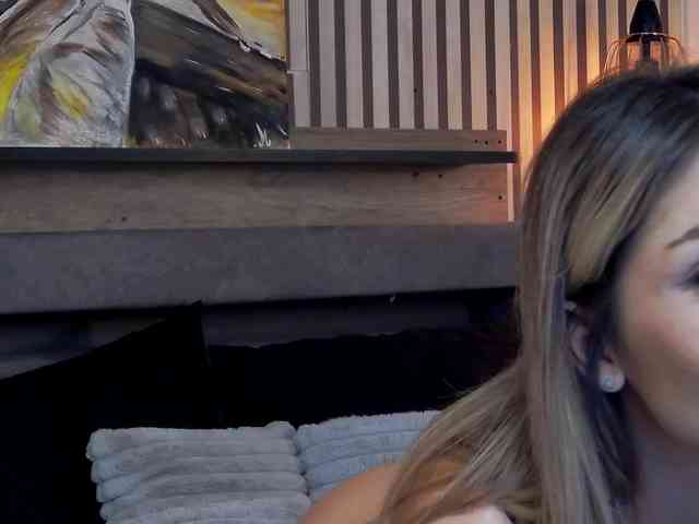 SaraBellas webcam