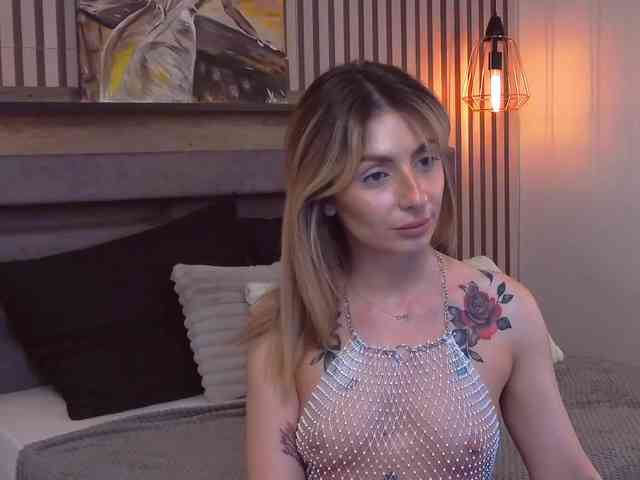 SaraBellas webcam