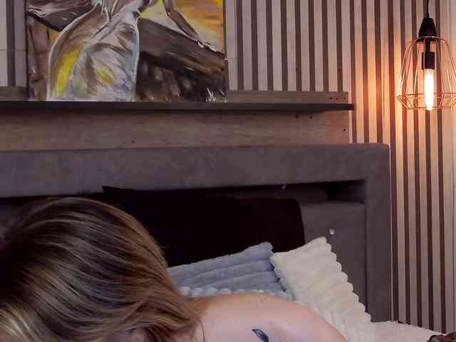 SaraBellas webcam