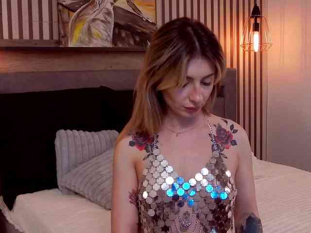 SaraBellas webcam