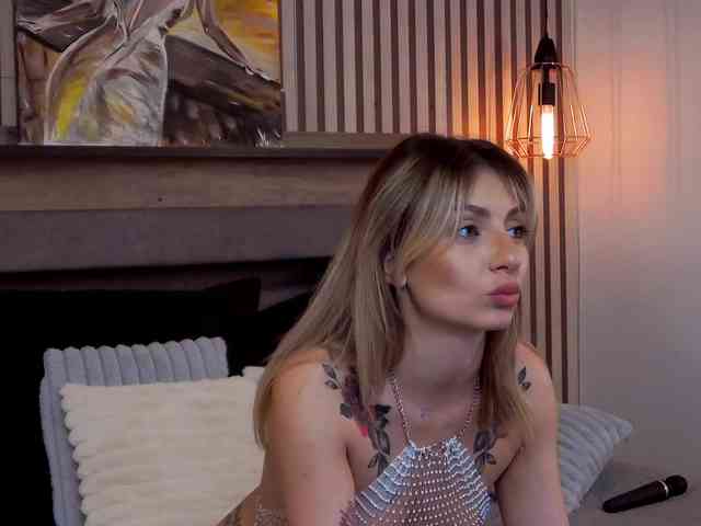 SaraBellas webcam