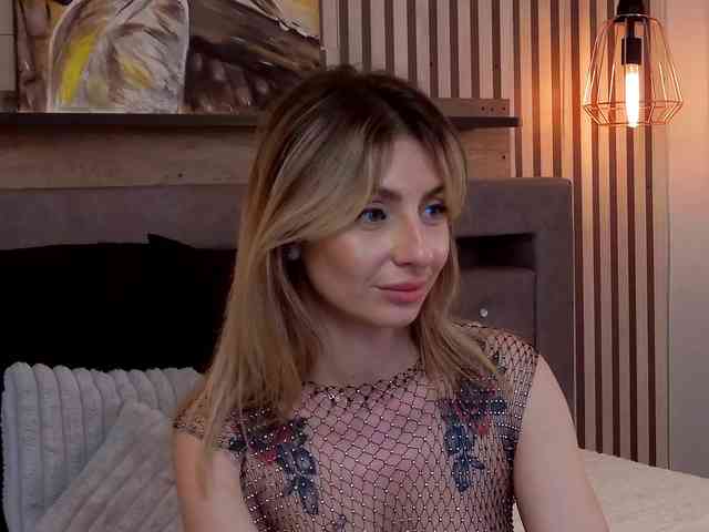 SaraBellas webcam