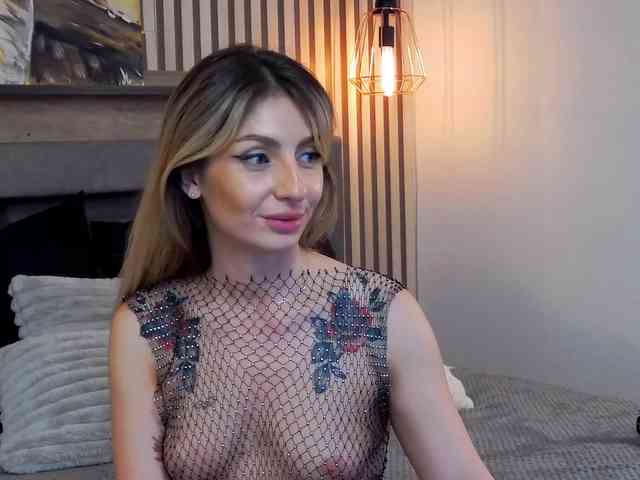SaraBellas webcam