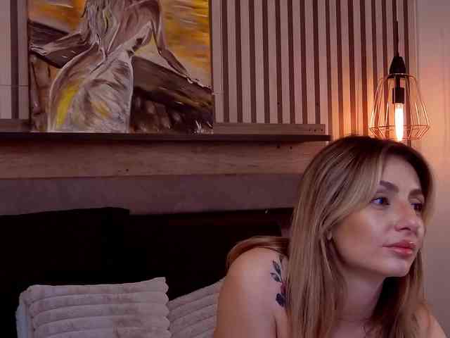 SaraBellas webcam
