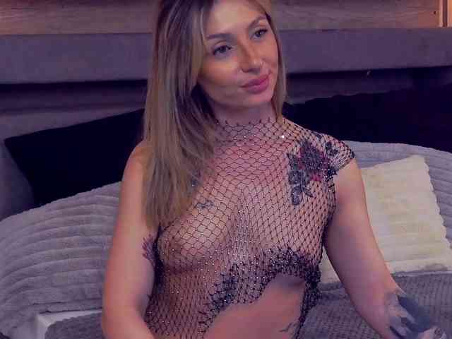 SaraBellas webcam
