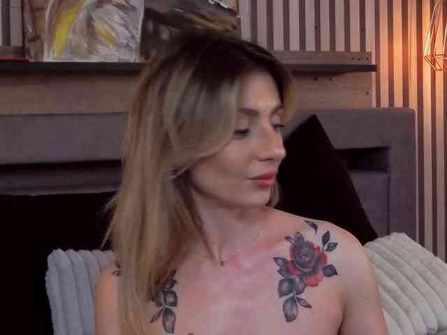 SaraBellas webcam