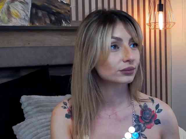 SaraBellas webcam