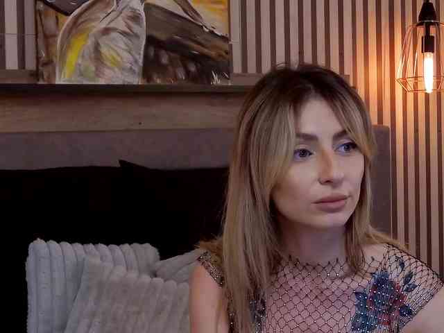 SaraBellas webcam