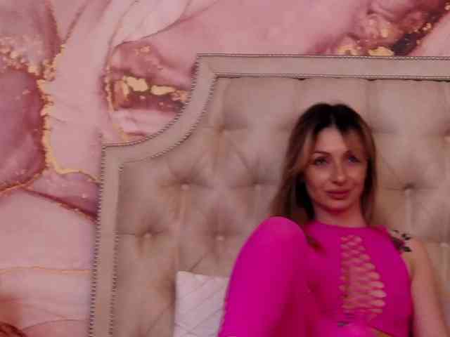 SaraBellas webcam