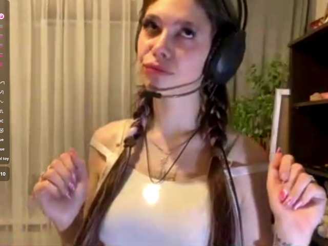 ShelleyPerkes live cam on BongaCams