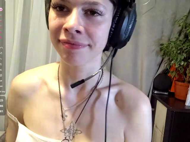 ShelleyPerkes live cam on BongaCams