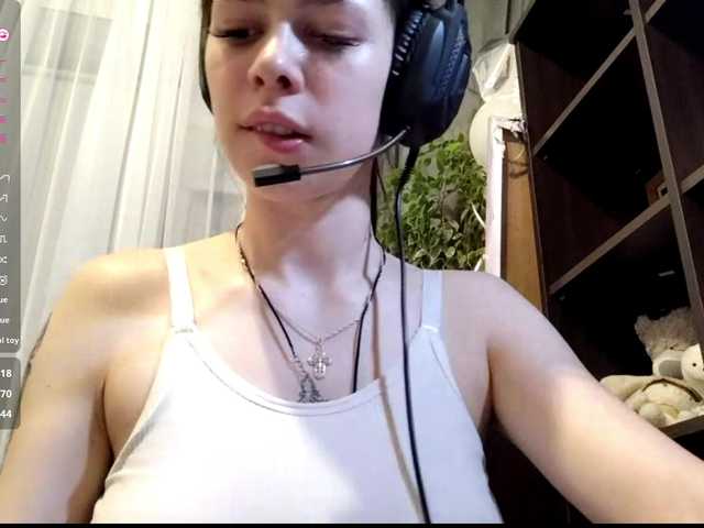 ShelleyPerkes live cam on BongaCams