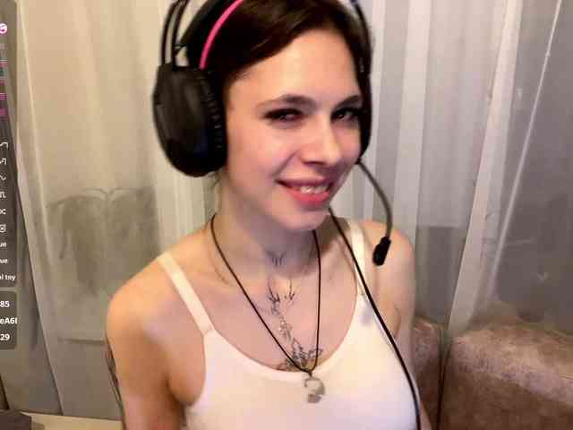 ShelleyPerkes webcam