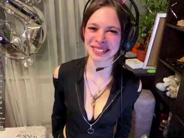 ShelleyPerkes webcam