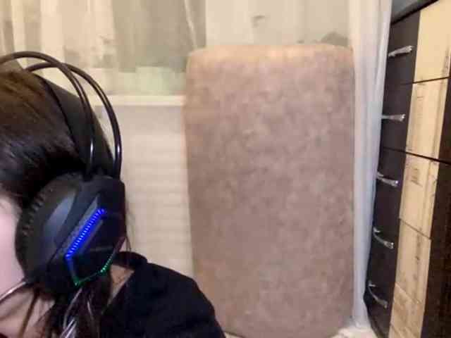 ShelleyPerkes webcam