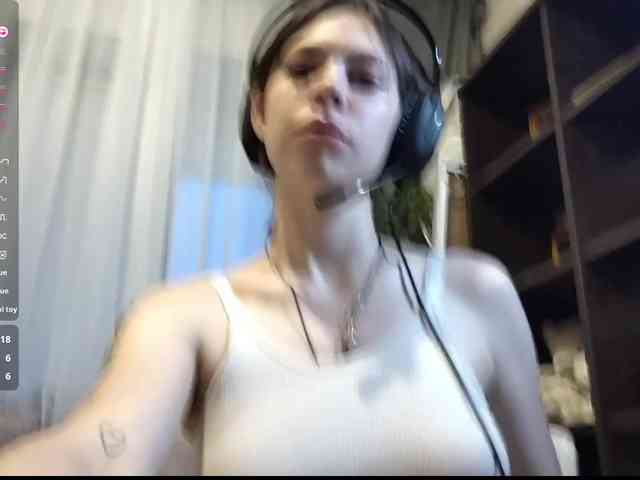 ShelleyPerkes webcam