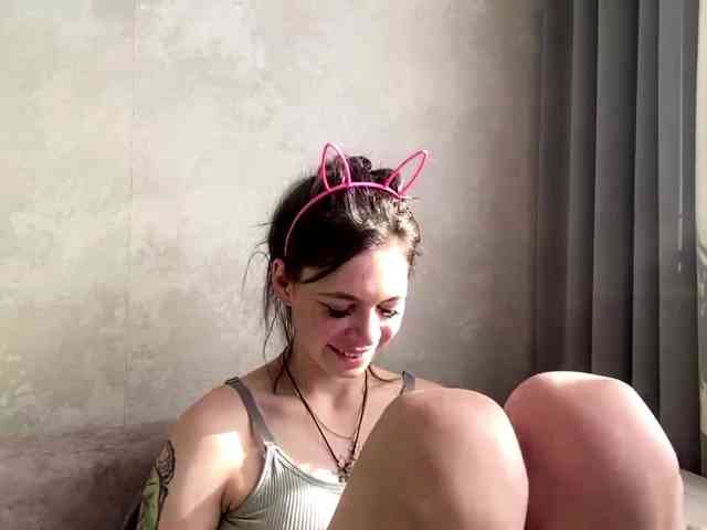 ShelleyPerkes webcam