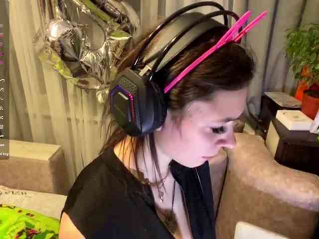 ShelleyPerkes webcam