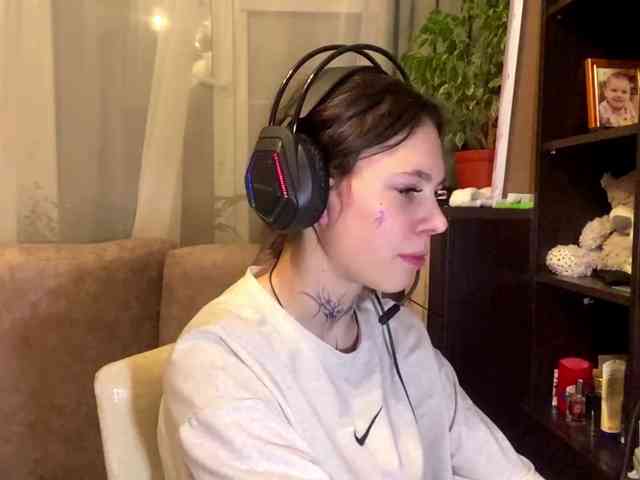 ShelleyPerkes webcam
