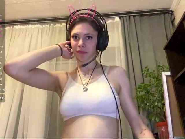 ShelleyPerkes webcam