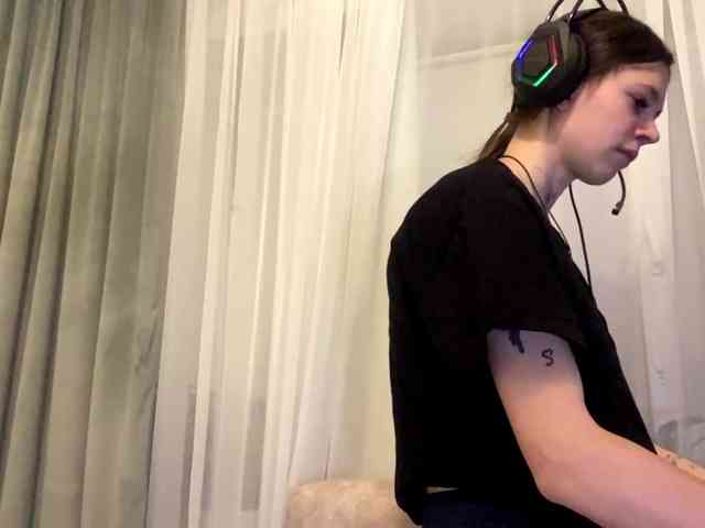 ShelleyPerkes webcam