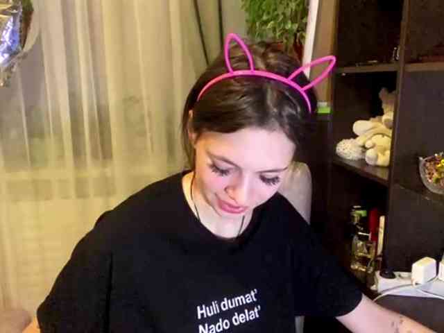 ShelleyPerkes webcam