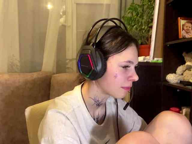 ShelleyPerkes webcam