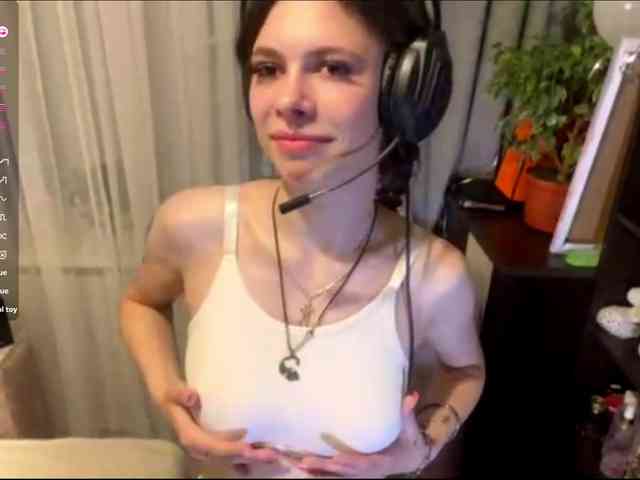 ShelleyPerkes Live Webcam on BongaCams