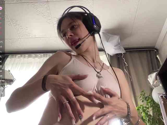 ShelleyPerkes webcam