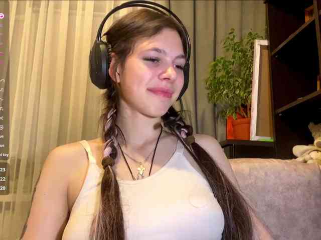 ShelleyPerkes webcam