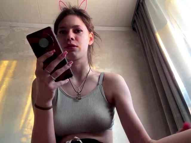 ShelleyPerkes webcam