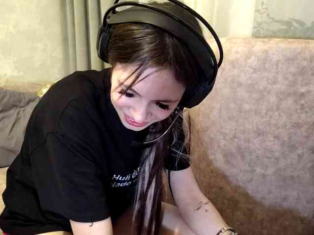 ShelleyPerkes webcam