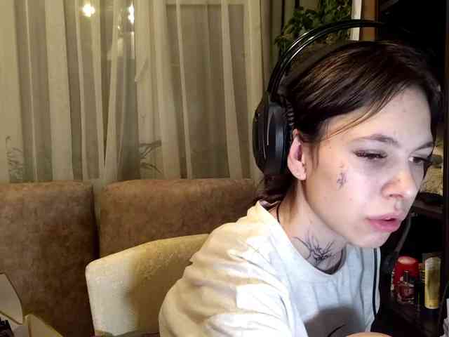 ShelleyPerkes webcam