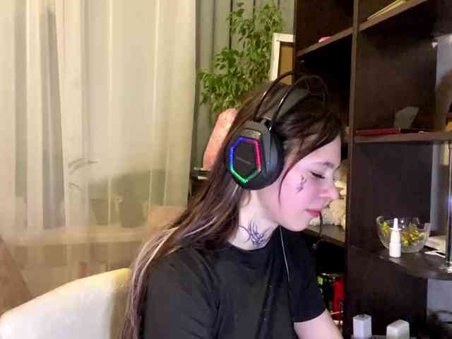 ShelleyPerkes webcam