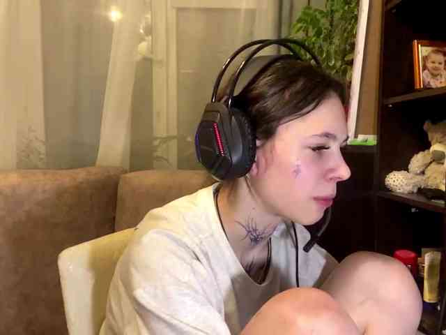 Questo modello è in diretta ora. ShelleyPerkes