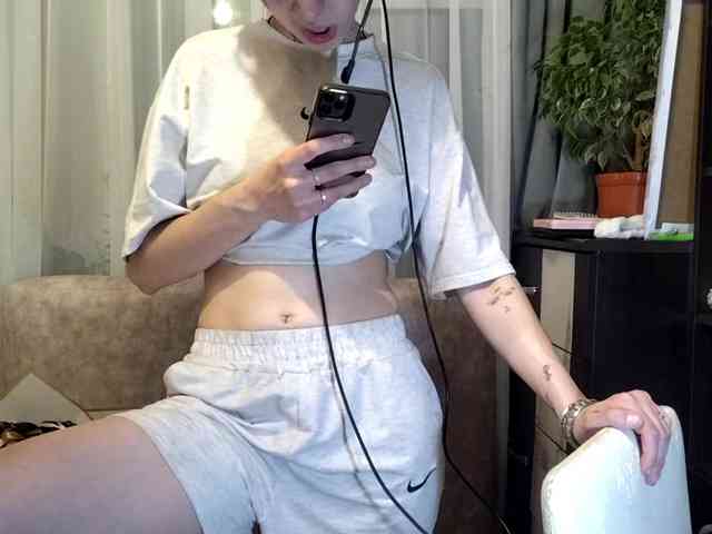 ShelleyPerkes webcam
