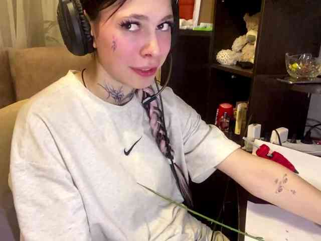 ShelleyPerkes webcam