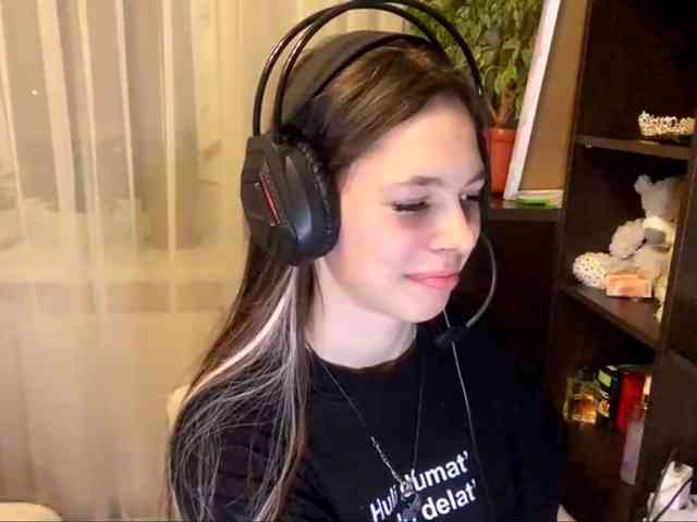ShelleyPerkes webcam