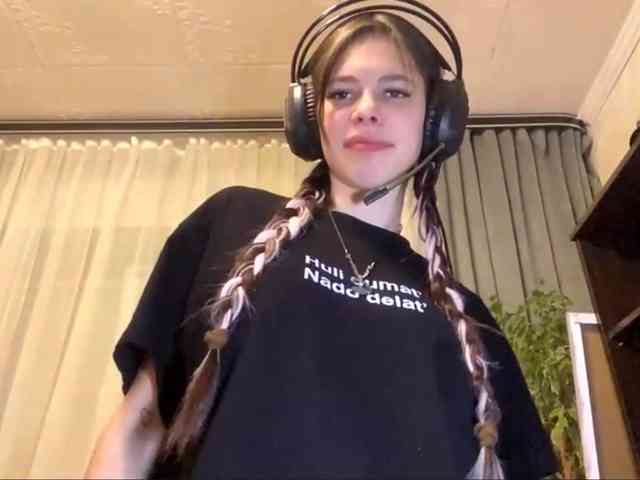 ShelleyPerkes webcam