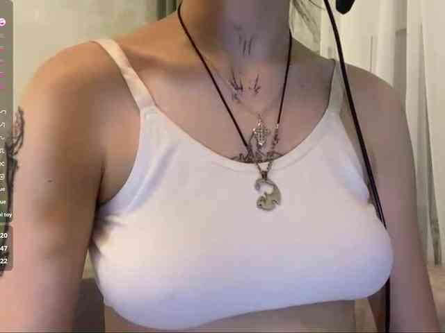 ShelleyPerkes webcam