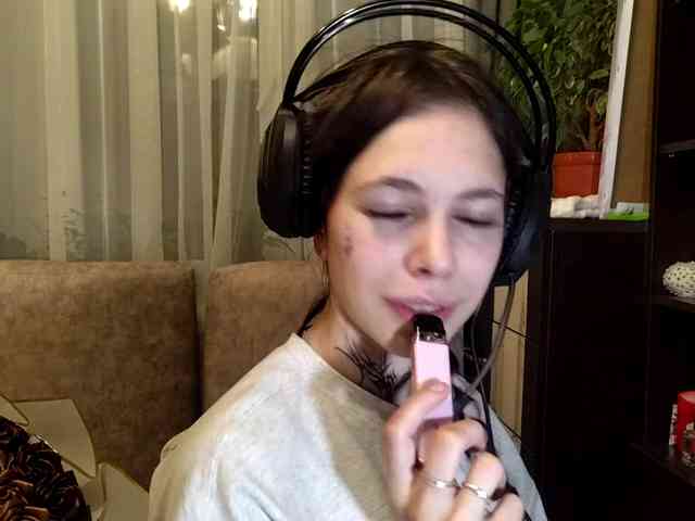 ShelleyPerkes webcam