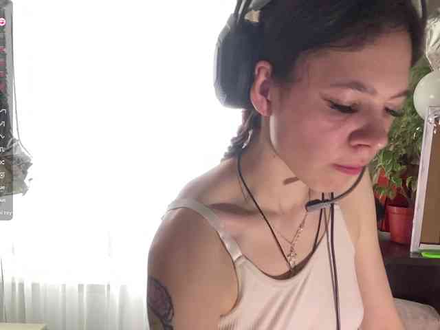 ShelleyPerkes webcam