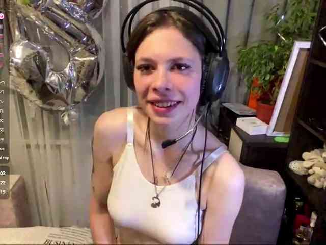 ShelleyPerkes webcam