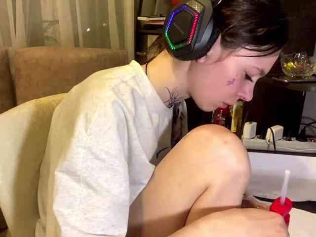 ShelleyPerkes webcam